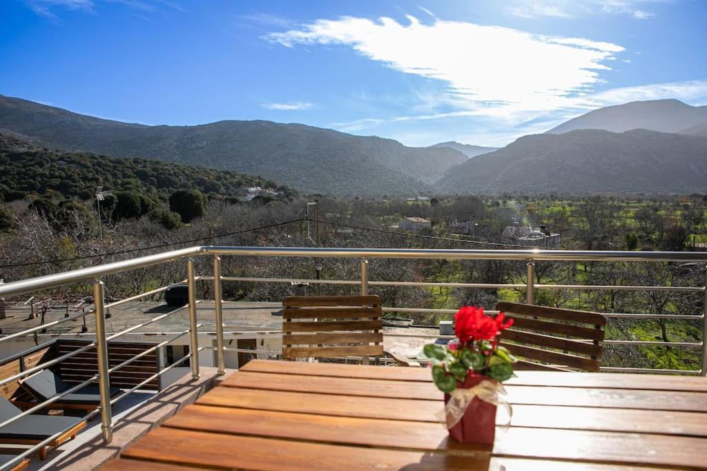 Lasithi Luxury Villa Mesa Lasithi Esterno foto
