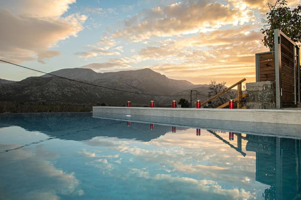 Lasithi Luxury Villa Mesa Lasithi Esterno foto